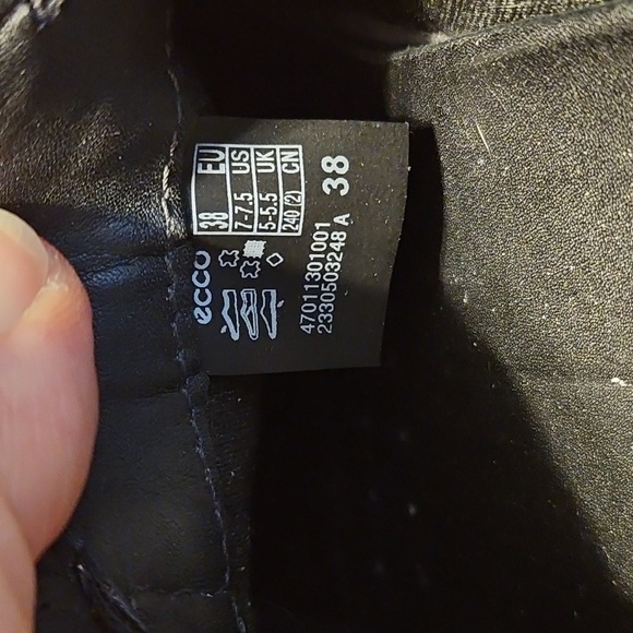 Ecco Black Slip-on Shoes Loafers - Picture 7 of 13